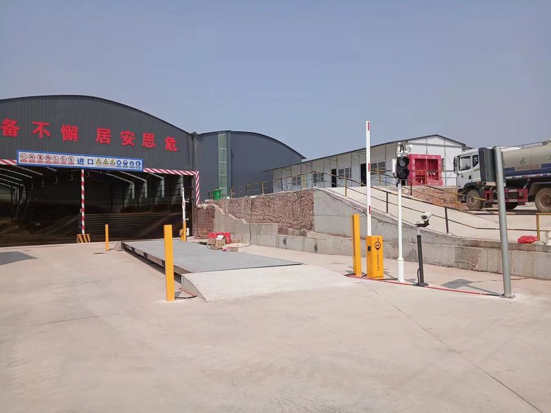 江西，两套单台双向车牌识别系统